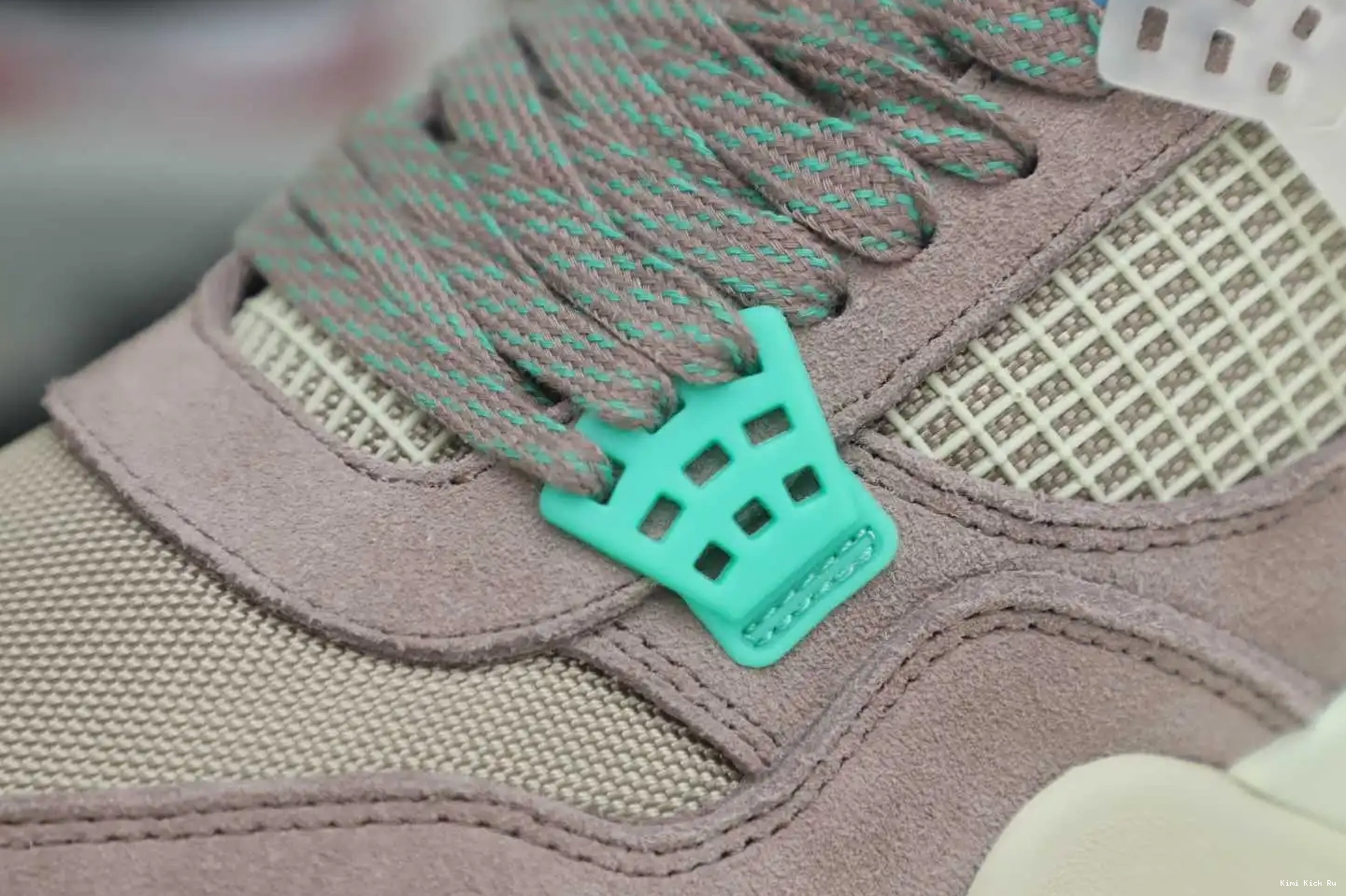 LA HAZE' Kimikick 4 X UNION 'TAUPE JORDAN RETRO AIR 0528